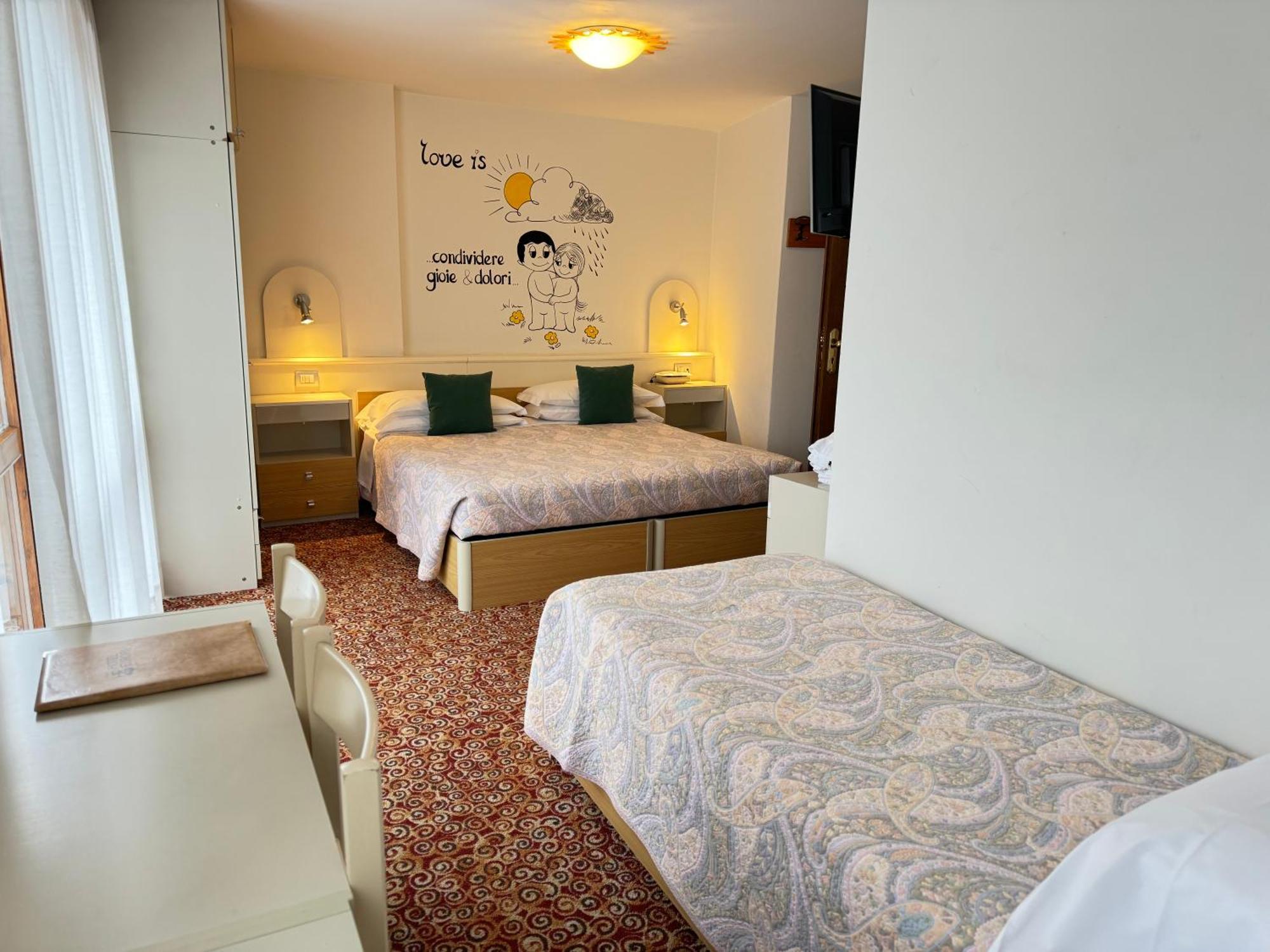 Hotel Europa San Martino Di Castrozza Room photo