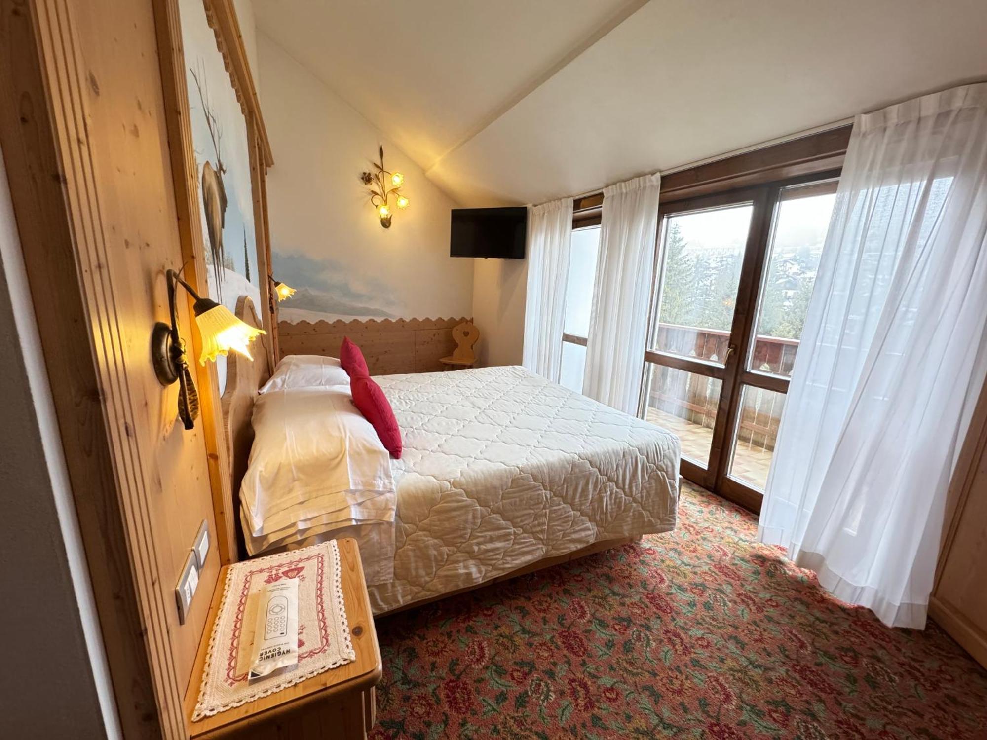 Hotel Europa San Martino Di Castrozza Room photo